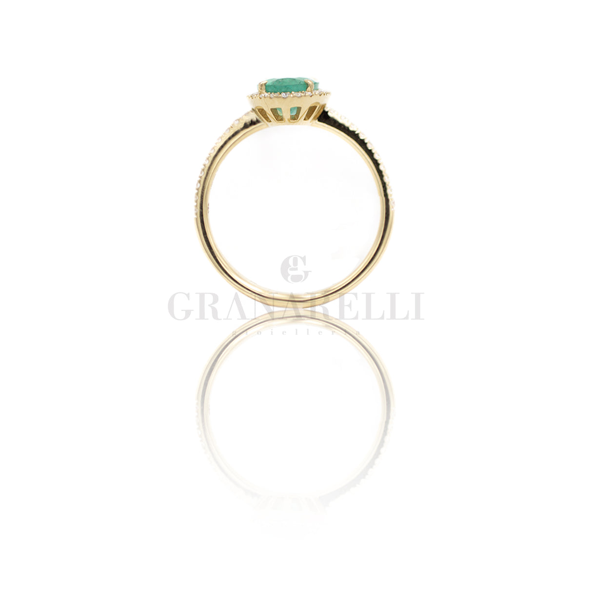 Anello in Oro Giallo con Smeraldo 1.18kt e Diamanti