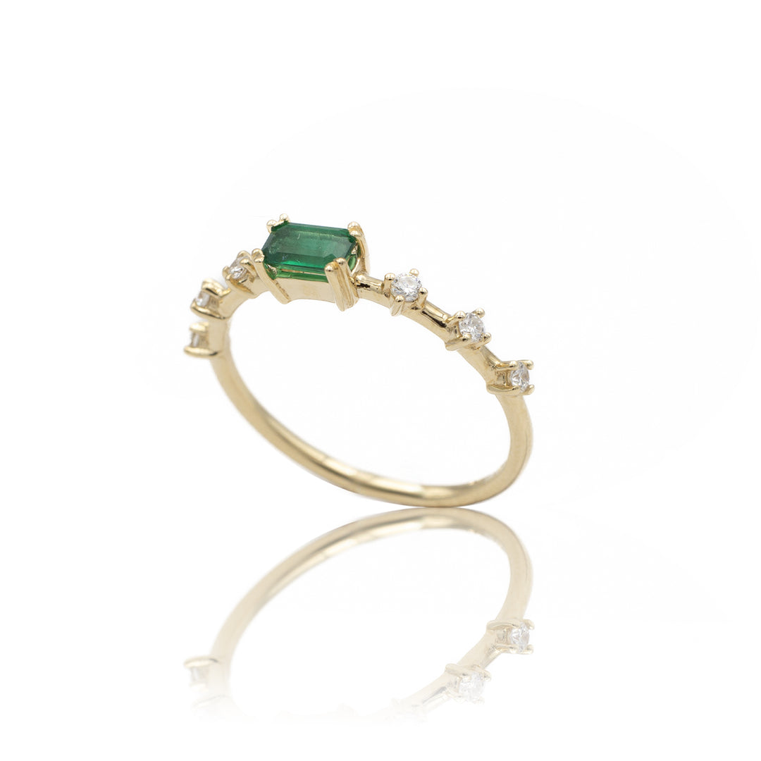 anello Smeraldo e Diamanti in Oro giallo-Girocolli-GioGio-Gioielleria Granarelli