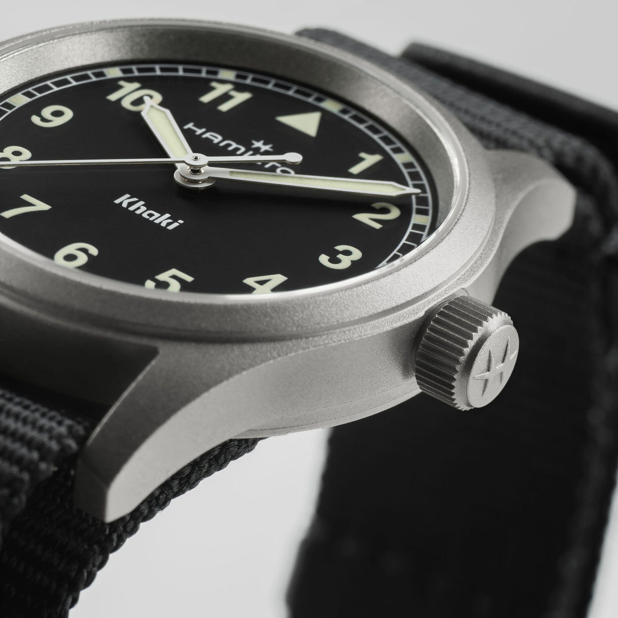 Khaki Field Quarzo 33mm Nero-Orologi-HAMILTON-Gioielleria Granarelli