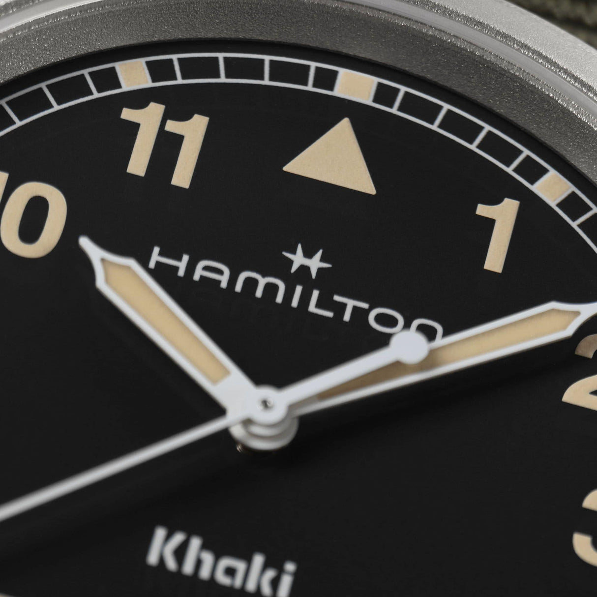 Khaki Field Quarzo 38mm Nero-Orologi-HAMILTON-Gioielleria Granarelli