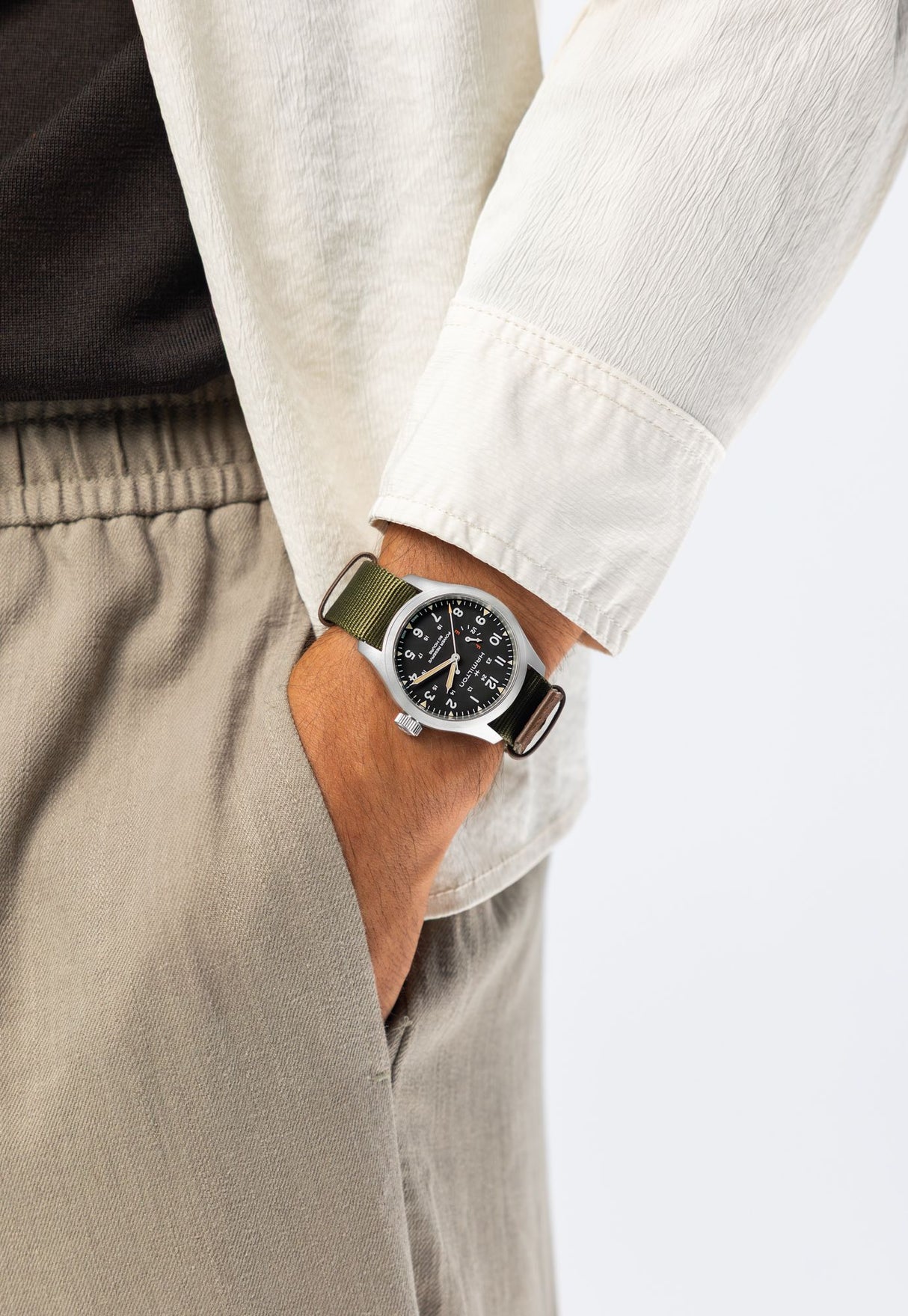 Khaki Field Mechanical Power Reserve 40 mm