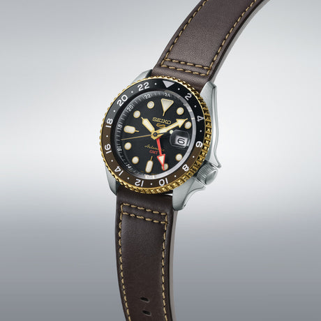 Seiko 5 Sports Automatico GMT Nero Pelle-Orologi-SEIKO-Gioielleria Granarelli