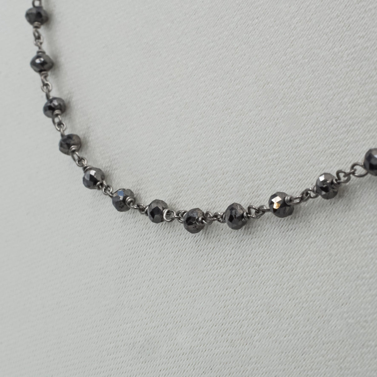 Collana Rosario Oro Bianco Brunito Nero Diamanti Neri taglio briolè CM 45-Girocolli-GRANARELLI-Gioielleria Granarelli